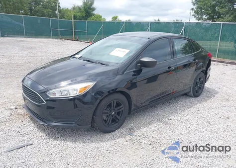 2017 Ford Focus S из США, поврежденный, VIN 1FADP3E28HL328212